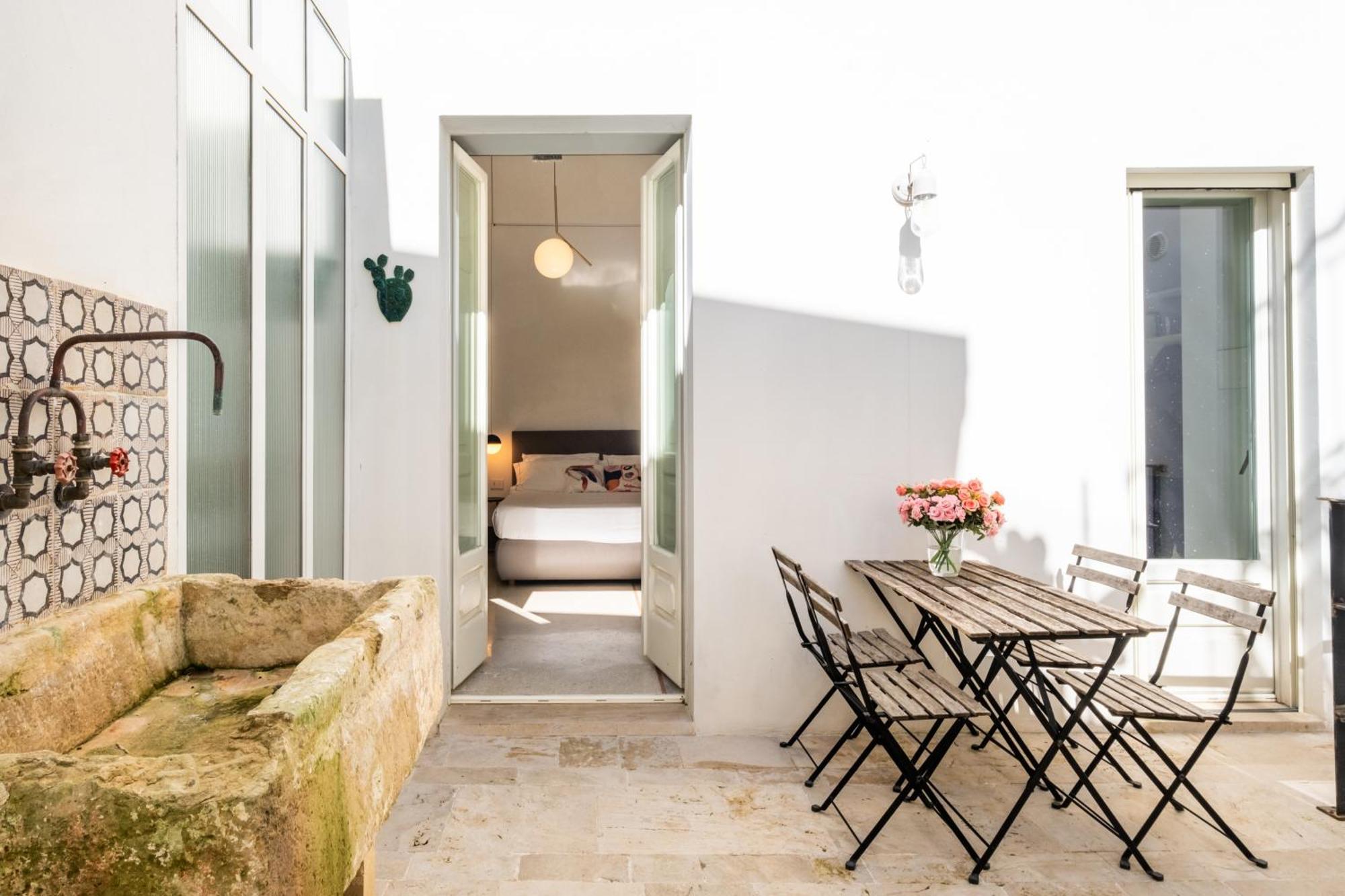 Dimora Del Vescovo Art Boutique Hotel Минервино ди Лече Екстериор снимка