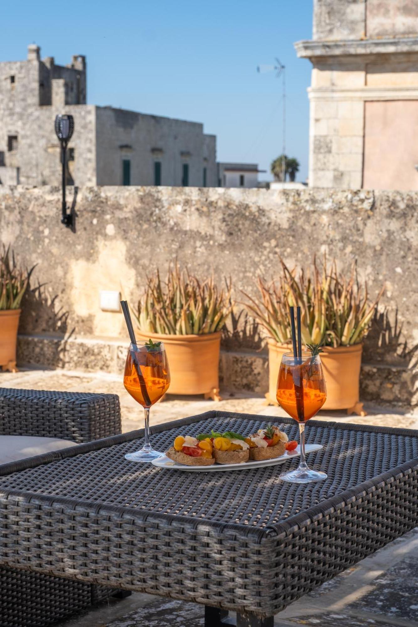 Dimora Del Vescovo Art Boutique Hotel Минервино ди Лече Екстериор снимка